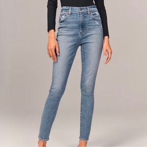 Abercrombie Super Skinny High Rise Ankle Jean as 2s